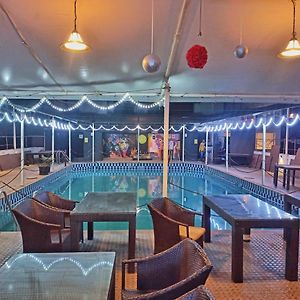 Popular Hotel